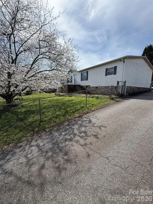 5141 Goldfinch Court, Granite Falls, NC 28630