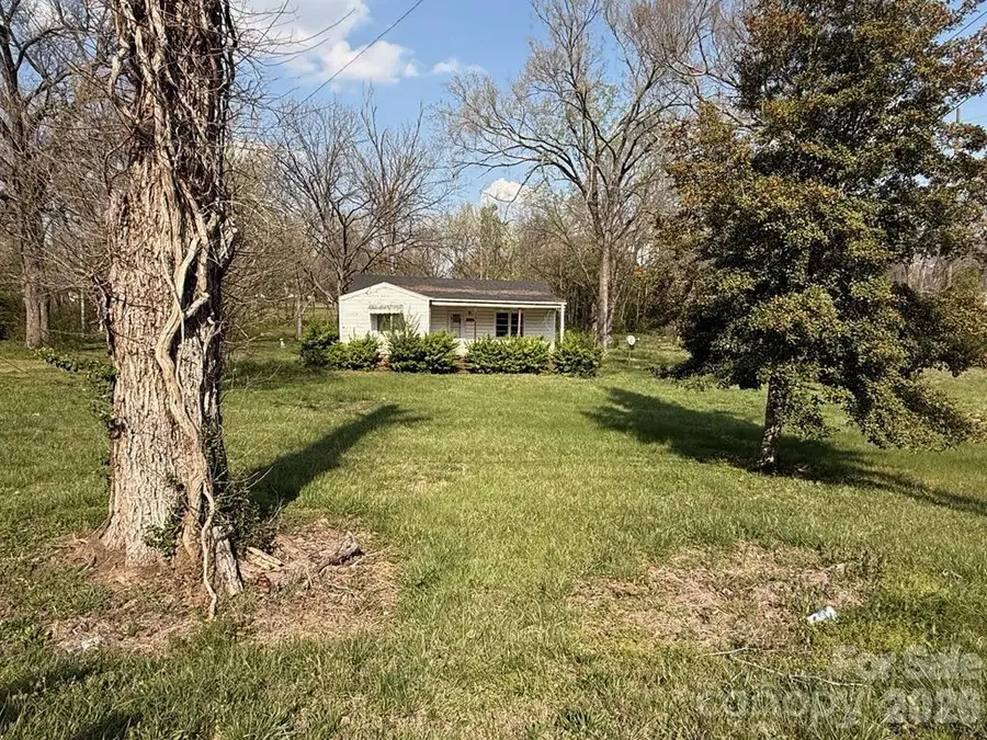 212 Mendota Avenue, Lexington, NC 27292 - #2