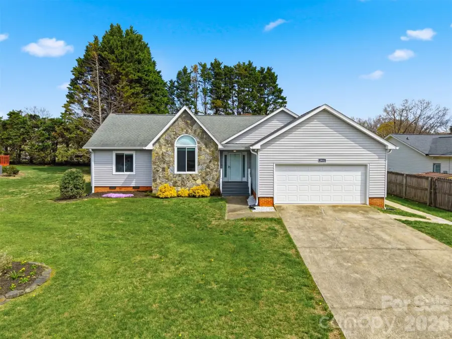 1951 19th Avenue Drive Ne #27, Hickory, NC 28601 - #3