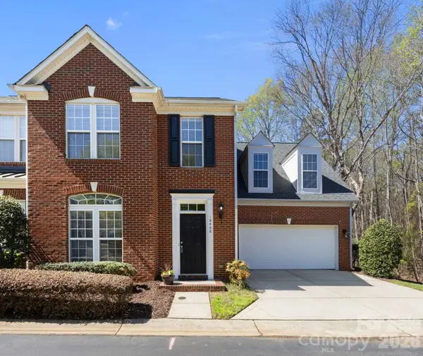 10400 Berkeley Woods Lane, Charlotte, NC 28277