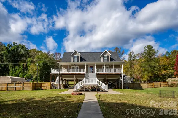 1273 Wateree Estates Road, Winnsboro, SC 29180