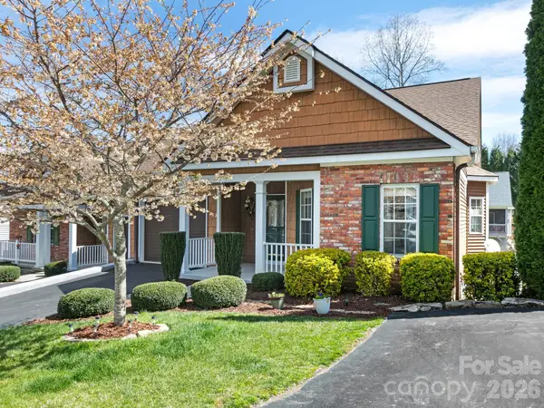 25 Old Pasture Way, Hendersonville, NC 28739