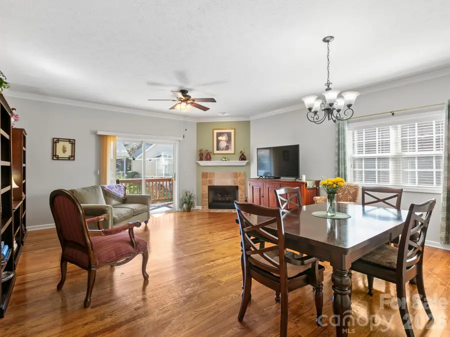 25 Old Pasture Way, Hendersonville, NC 28739 - #2