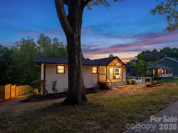 3320 Winterfield Place, Charlotte, NC 28205