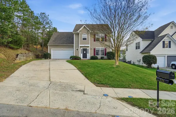 634 Longacre Drive, Charlotte, NC 28214