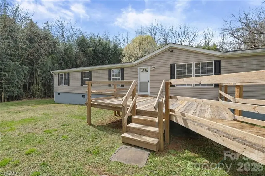 248 Mulberry Park Road #4/Block B, North Wilkesboro, NC 28659 - #3