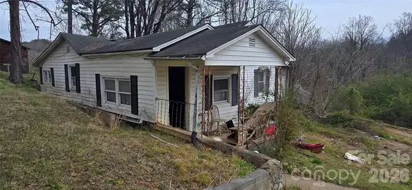 1114 Regal Place Nw, Lenoir, NC 28645