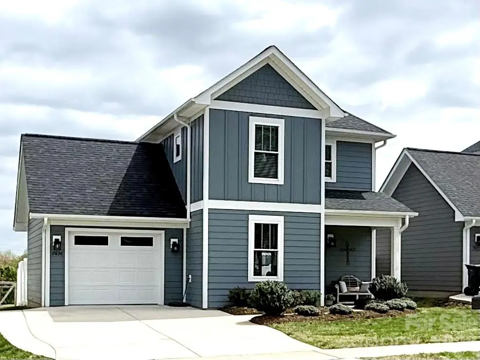 2636 2nd Street Ne, Hickory, NC 28601 - #1