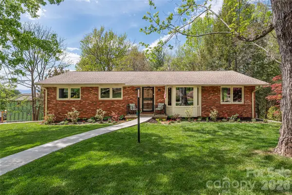 47 Deerwood Drive, Asheville, NC 28805