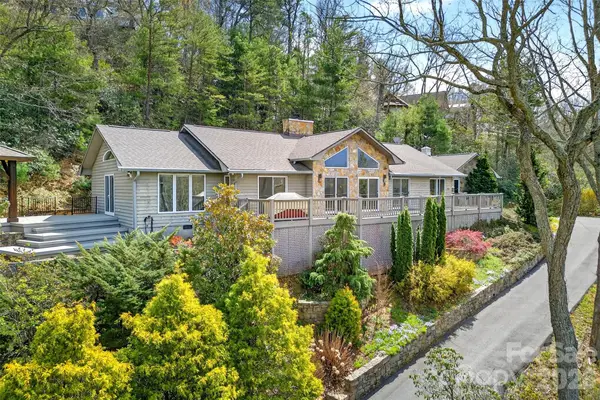 3 Tree Top Place, Black Mountain, NC 28711