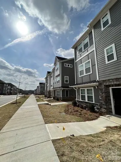 3754 Memorial Parkway, Charlotte, NC 28217 - #3