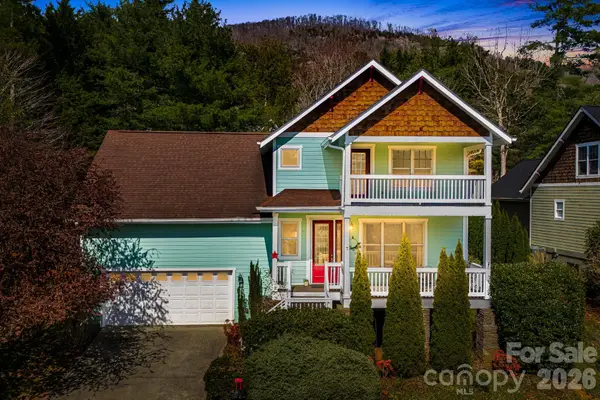 7 Oakhaven Terrace, Asheville, NC 28803