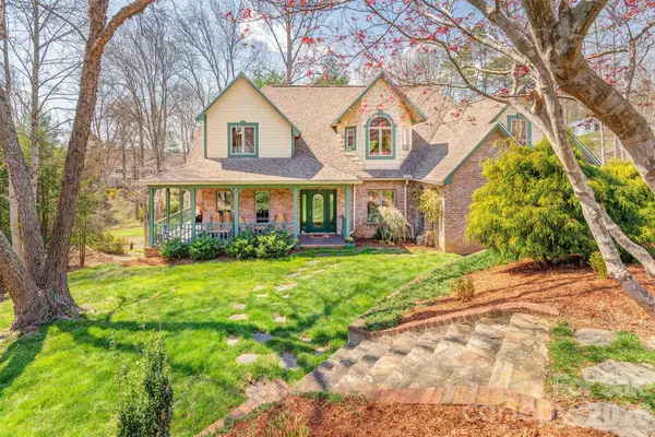 46 Valley Drive, Weaverville, NC 28787