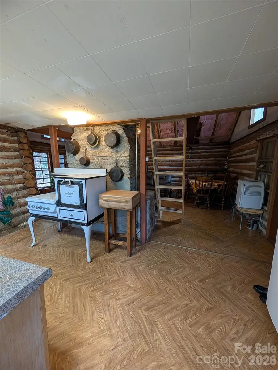 6712 Globe Road, Lenoir, NC 28645 - #2