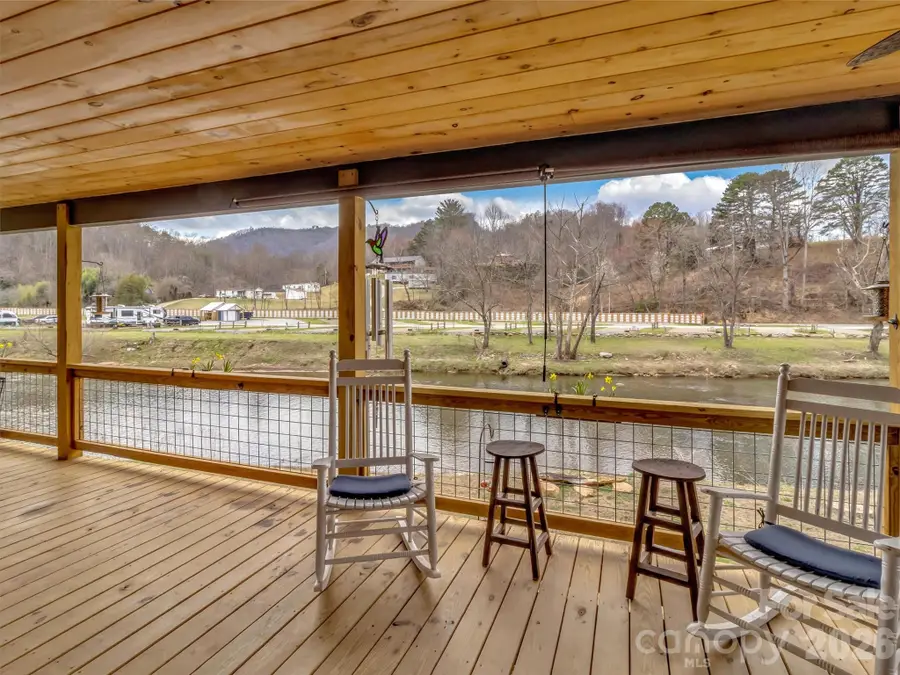 522 N River Road, Sylva, NC 28779 - #2