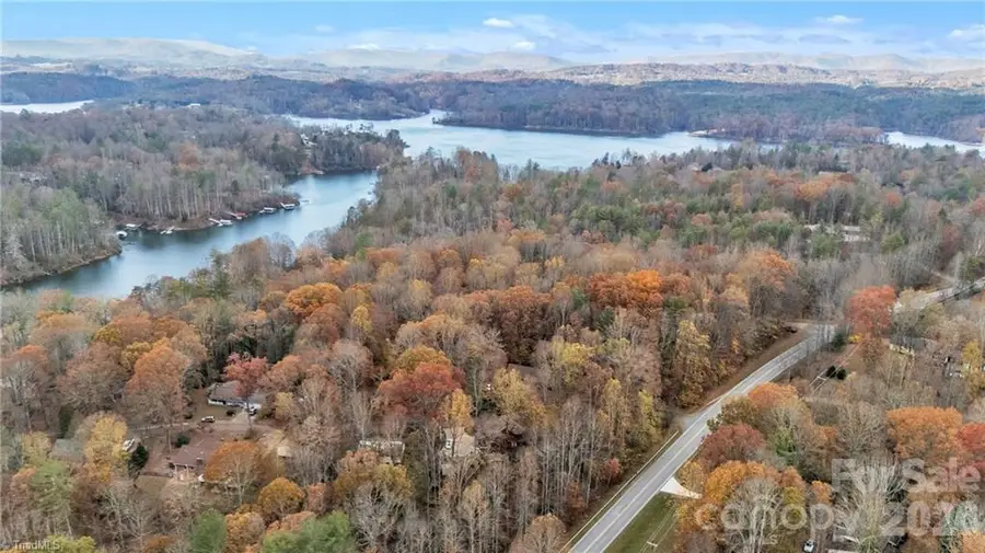 139 Alpine Drive, Wilkesboro, NC 28697 - #2