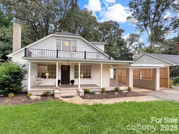 317 8th Street Nw, Hickory, NC 28601