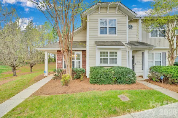 4966 Sunset Ridge Court, Charlotte, NC 28269