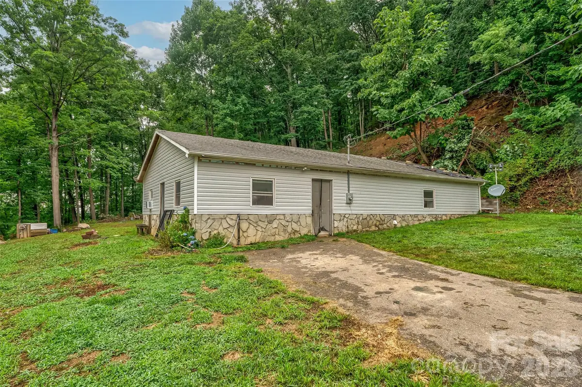 3515 High Peak Valley, Valdese, NC 28690 - #1
