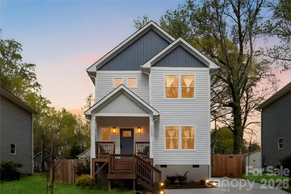 3422 Peligreni Street, Charlotte, NC 28208