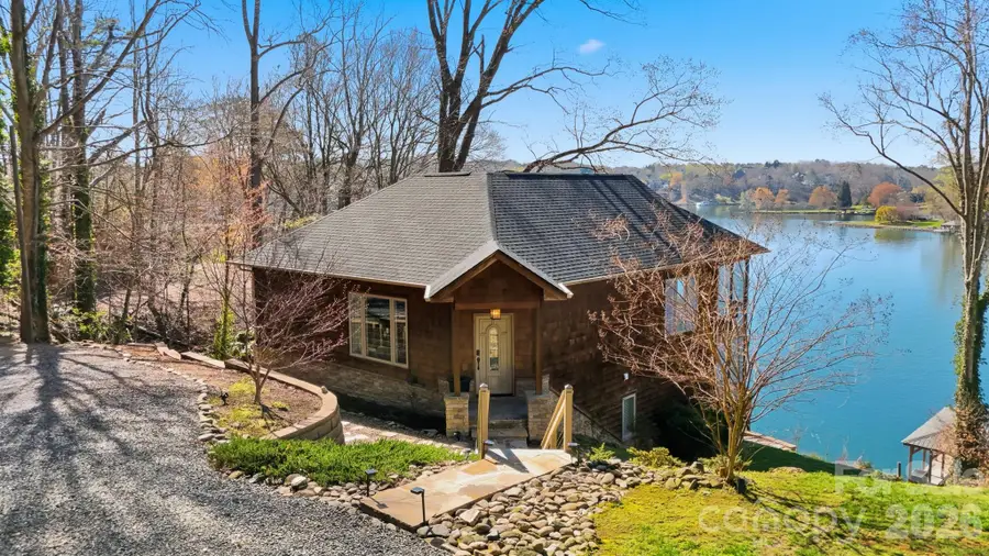 152 Bridge Pointe Lane, Hickory, NC 28601 - #2