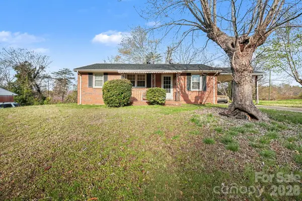 2712 Rosemary Drive, Winston Salem, NC 27105