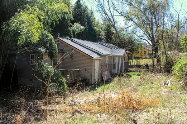 1293 Lake Logan Road, Canton, NC 28716