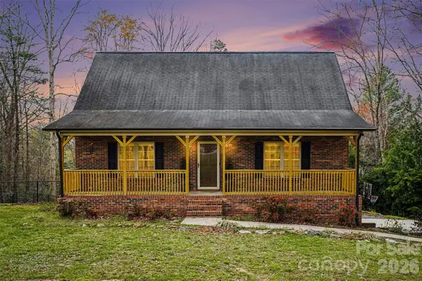 3301 Deal Mill Road, Hudson, NC 28638