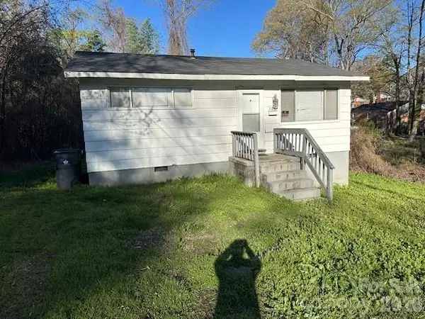 2218 Wilson Avenue, Charlotte, NC 28208