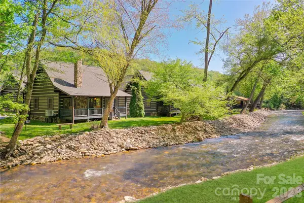24 Rachels Circle, Maggie Valley, NC 28751