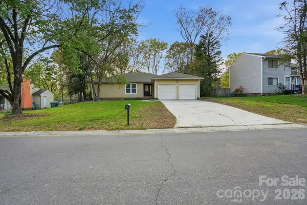 7700 Park Vista Circle, Charlotte, NC 28226