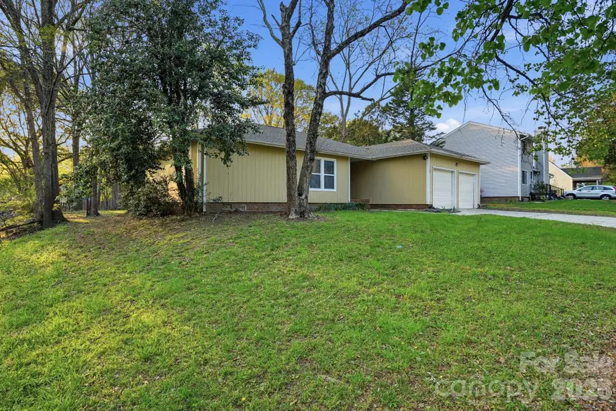 7700 Park Vista Circle, Charlotte, NC 28226 - #2