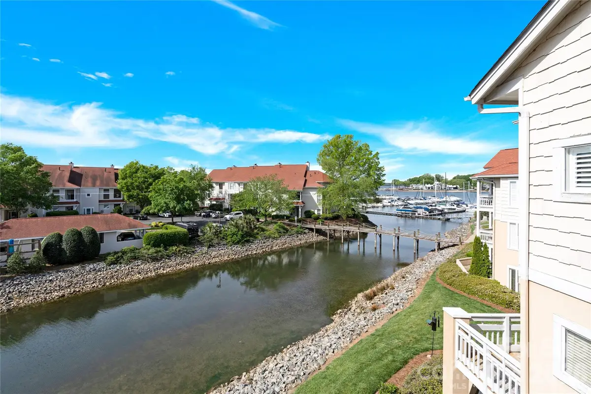 18009 Kings Point Drive #F, Cornelius, NC 28031 - #1