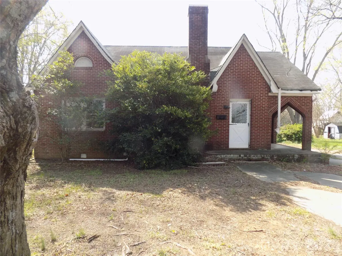 303 W Church Street, Cherryville, NC 28021 - #1