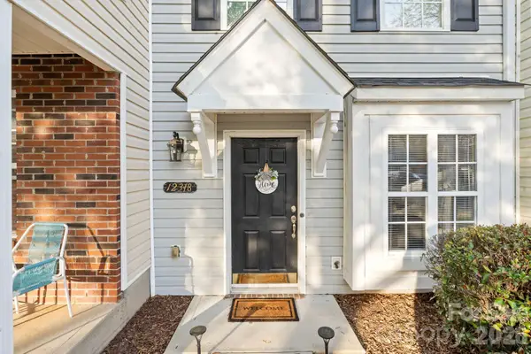 12318 Hennigan Place Lane, Charlotte, NC 28214