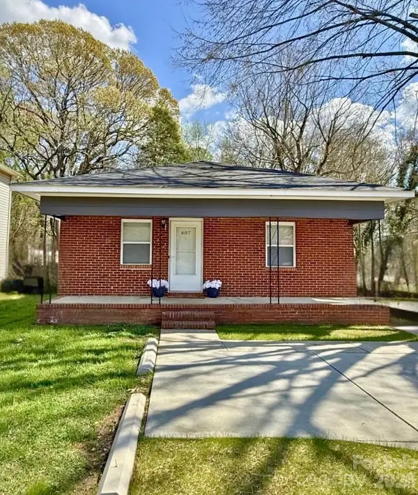 607 N Salisbury Avenue, Spencer, NC 28159