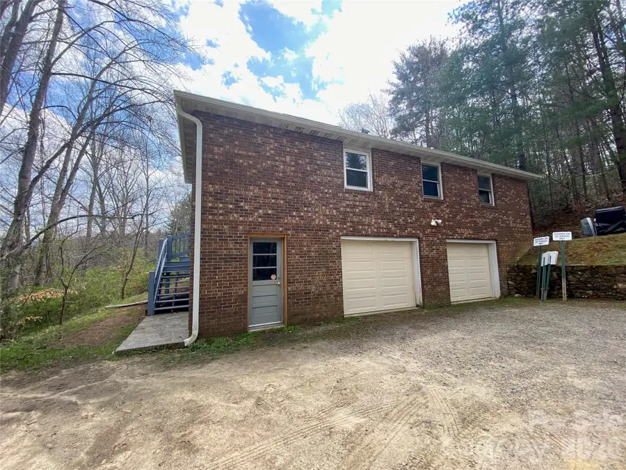 23 Old Farm School Road, Asheville, NC 28805 - #3