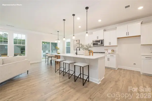 128 Ventnor Way, Mooresville, NC 28115