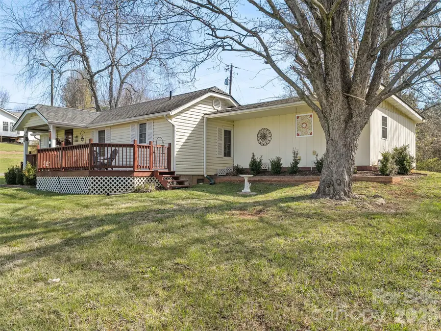 19 Mingus Street, Canton, NC 28716 - #3