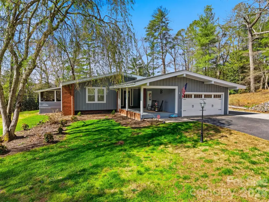 1300 Laurel Street Ne, Valdese, NC 28690 - #3