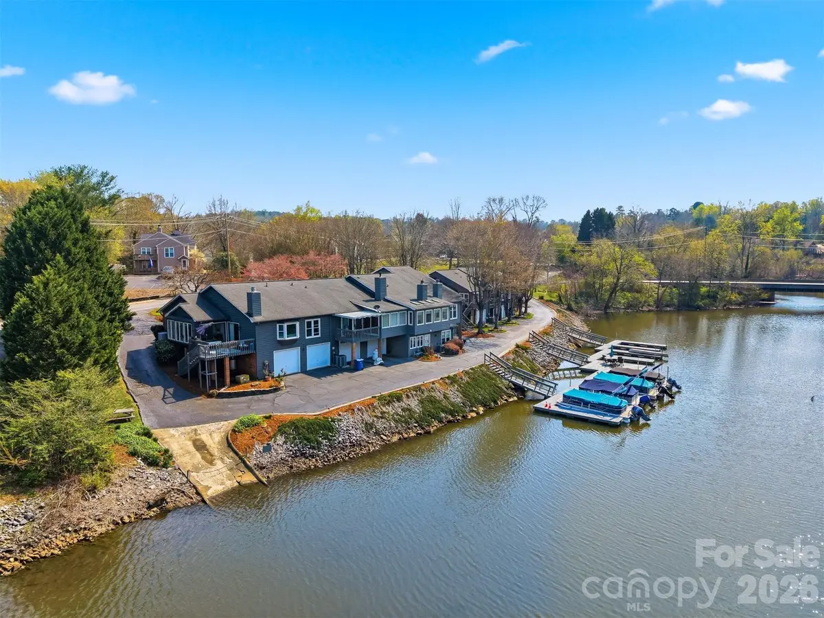 2200 6th Street Nw #3A, Hickory, NC 28601 - #1