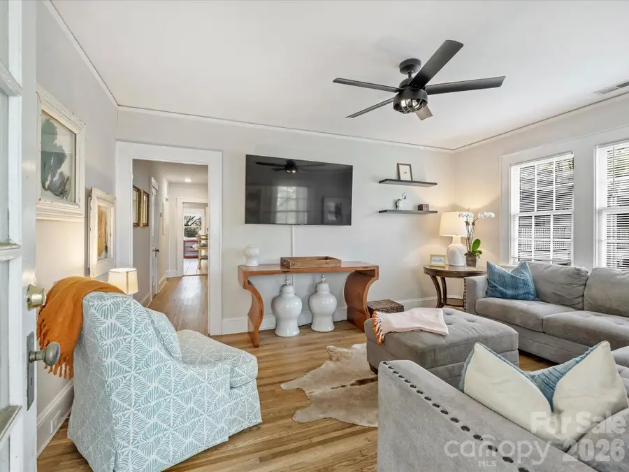 124 N Laurel Avenue #4, Charlotte, NC 28207 - #2