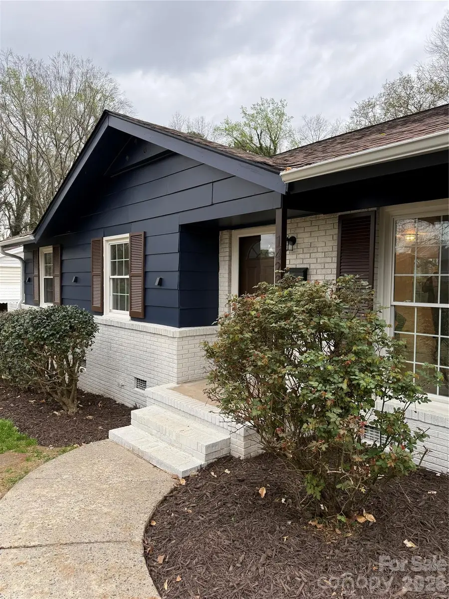 1423 Chelveston Drive, Charlotte, NC 28208 - #3