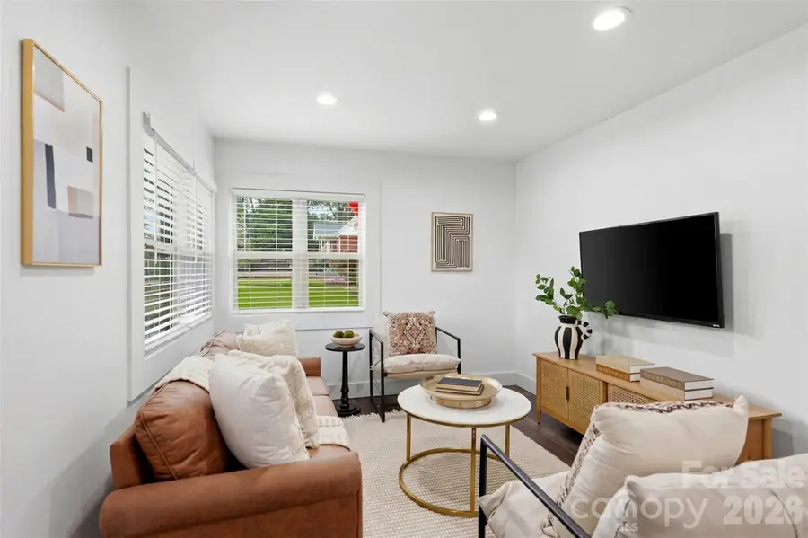 1642 Washington Avenue, Charlotte, NC 28216 - #2