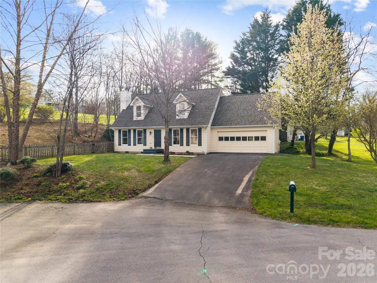 10 Orchard Place, Weaverville, NC 28787 - #1