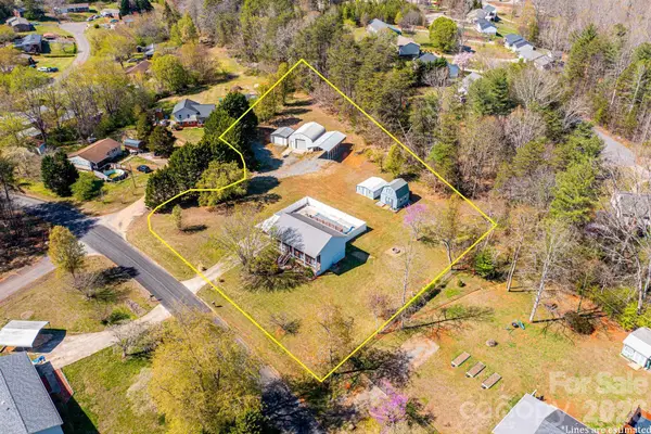 2681 Tumbleweed Drive, Lenoir, NC 28645