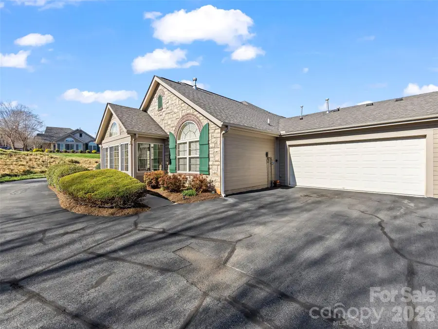 81 Outlook Circle, Swannanoa, NC 28778 - #2