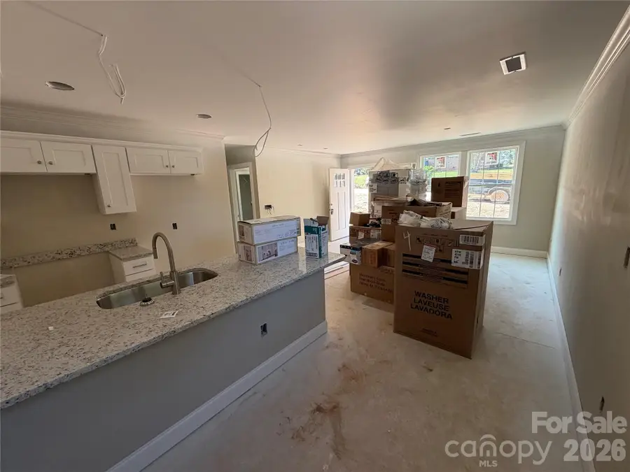 1298 18th Street Ne, Hickory, NC 28601 - #3