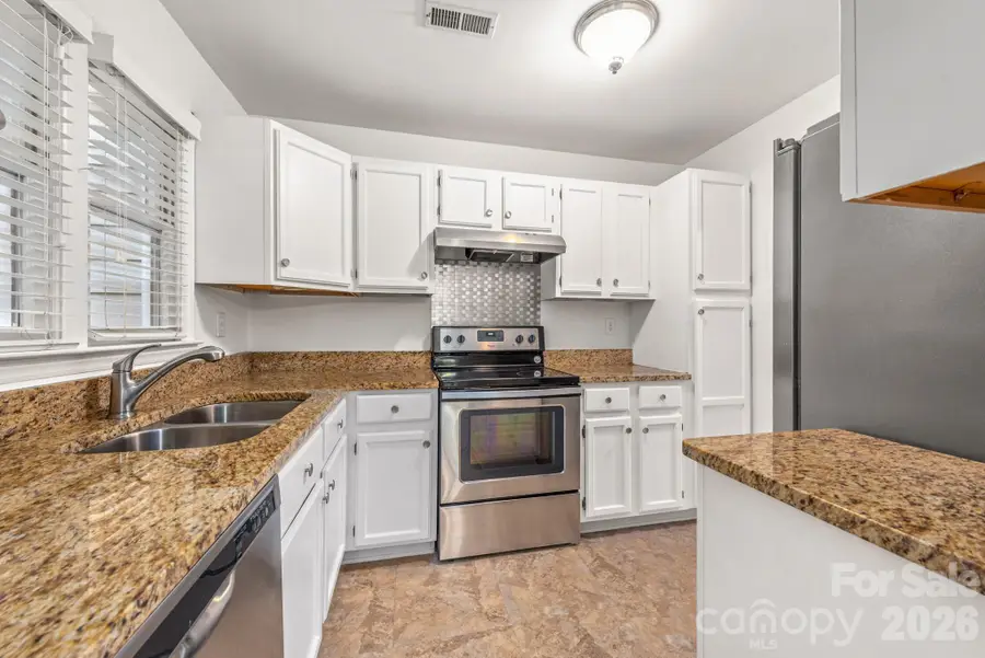 2715 Selwyn Avenue #34, Charlotte, NC 28209 - #2