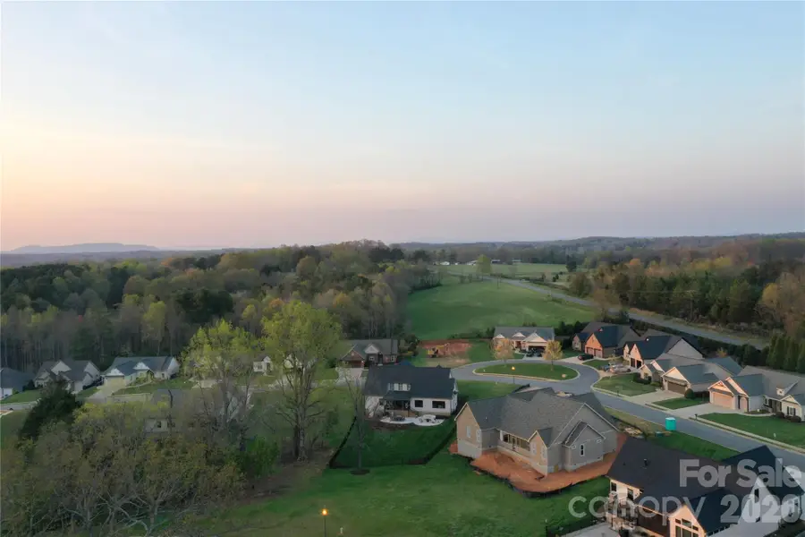 4184 Holly Circle Ne, Conover, NC 28613 - #3